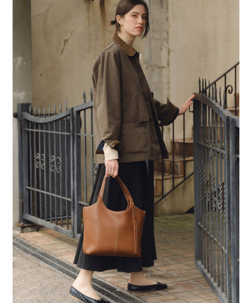 DEMERIEL（ドゥメリエル）の「90 Veneta Bag Medium Tan Brown（ショルダーバッグ・レディース・その他・FREE）」の2枚目の写真