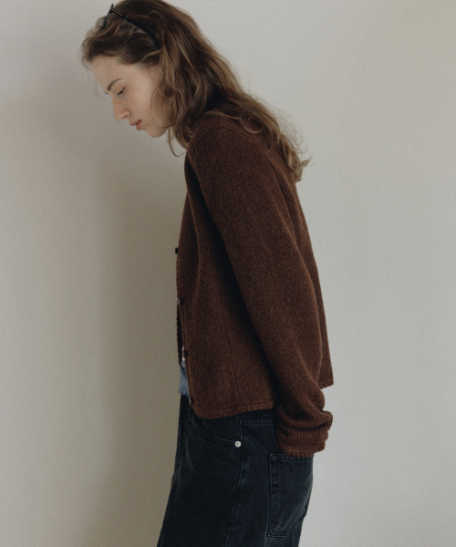 ANDNEEDS(アンドニーズ)の「Melisa knit cardigan (brown)(カーディガン/ボレロ・レディース・その他・FREE)」の4枚目の写真