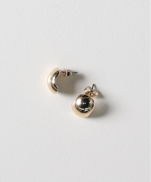 Right-on(ライトオン)の「Right-on Basic(ライトオンベーシック)【レディース】ミニフープピアス(ピアス(両耳用)・レディース・ゴールド/シルバー・ONE SIZE)」の2枚目の写真