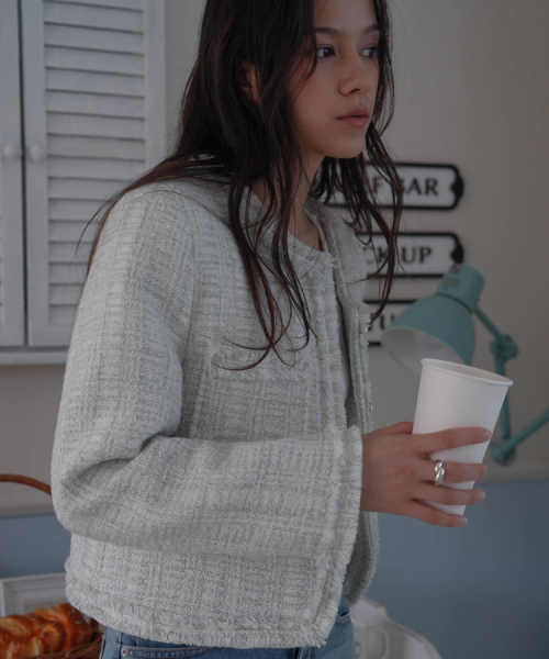DEHEVE（デヘヴェ）の「Fringe Trimming Tweed Jacket [Mixed Ivory]（その他アウター・レディース・アイボリー・SMALL/MEDIUM）」の3枚目の写真