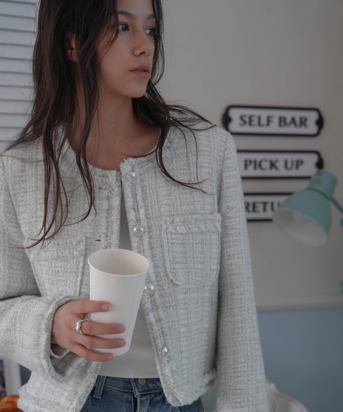 DEHEVE（デヘヴェ）の「Fringe Trimming Tweed Jacket [Mixed Ivory]（その他アウター・レディース・アイボリー・SMALL/MEDIUM）」の4枚目の写真
