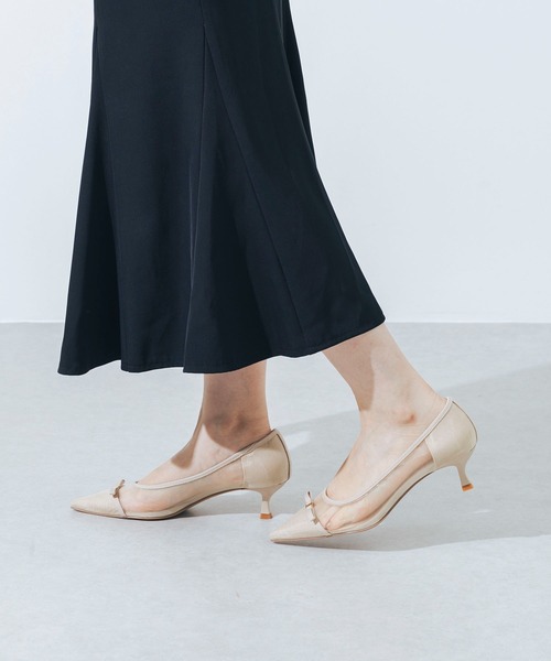 EVOL（イーボル）の「【柔らかい・クッション入り】ポインテッドリボンチュールパンプス CA23858（パンプス・レディース・ブラック/ブラウン/ベージュ・22.0cm/22.5cm/23.0cm/23.5cm/24.0cm/24.5cm/25.0cm）」の4枚目の写真