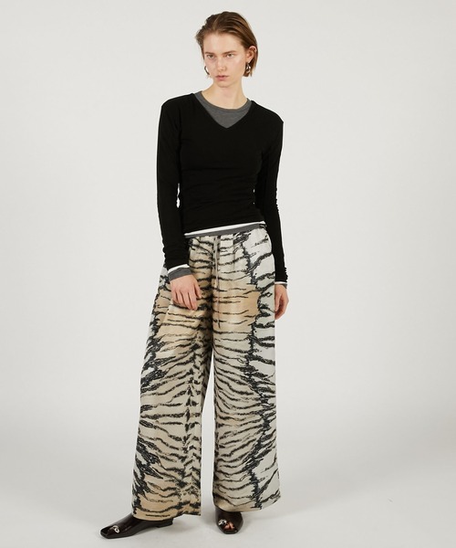 PRANK PROJECT(プランクプロジェクト)の「【2026Spring Pre-Order】ダブルネックレイヤードトップ / Double Neck Layered Top(その他トップス・レディース・グレー/ブラック/ブラウン・FREE)」の4枚目の写真