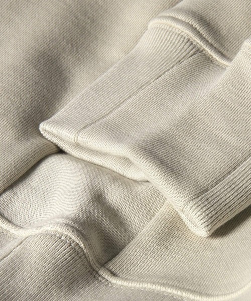 PS Paul Smith（ピーエスポールスミス）の「Sports Stripe Zebra ワンポイント スウェット / 162503 026R（スウェット・メンズ・オフホワイト・SMALL/MEDIUM/LARGE/X-LARGE/XX-LARGE）」の3枚目の写真