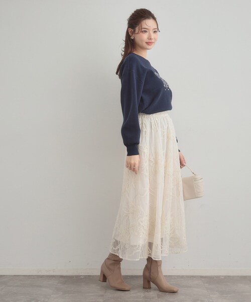 couture brooch（クチュールブローチ）の「【ハレの日・通勤】ラメ刺繍ブークレチュールスカート（スカート・レディース・ベージュ系その他2/ブラック系3/アイボリー系3・36/42/40/38）」の10枚目の写真