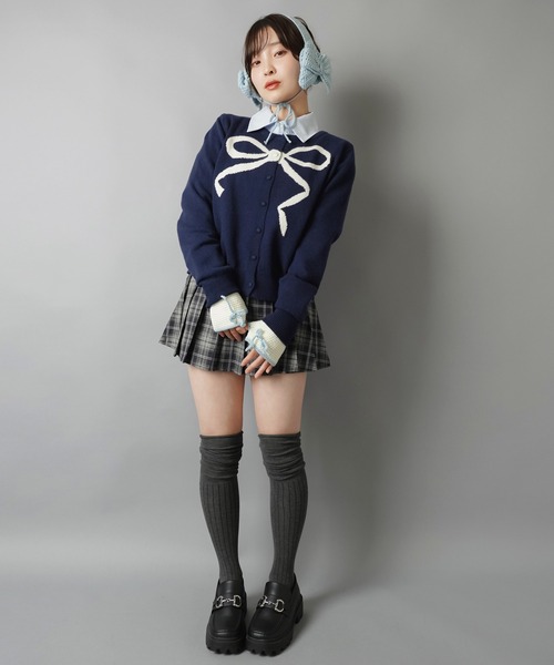 SPINNS(スピンズ)の「ニットアームカバー/ミニリボン(アームカバー・レディース・ブラウン系その他/ホワイト系その他・ONESIZE)」の3枚目の写真