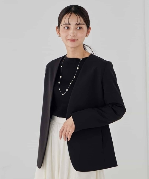 a.v.v（アーヴェヴェ）の「【洗える/ストレッチ/セットアップ対応】ダブルクロスVネックノーカラージャケット（ノーカラージャケット・レディース・ネイビー/グレー系その他/ブラック・36/34/40/38/42）」の12枚目の写真