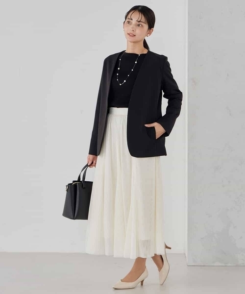 a.v.v（アーヴェヴェ）の「【洗える/ストレッチ/セットアップ対応】ダブルクロスVネックノーカラージャケット（ノーカラージャケット・レディース・ネイビー/グレー系その他/ブラック・36/34/40/38/42）」の14枚目の写真