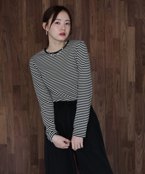 J by blue(ジェイバイブルー)の「リブボーダーTシャツ(Tシャツ/カットソー・レディース・ブラック/ベージュ/レッド・MEDIUM)」の2枚目の写真