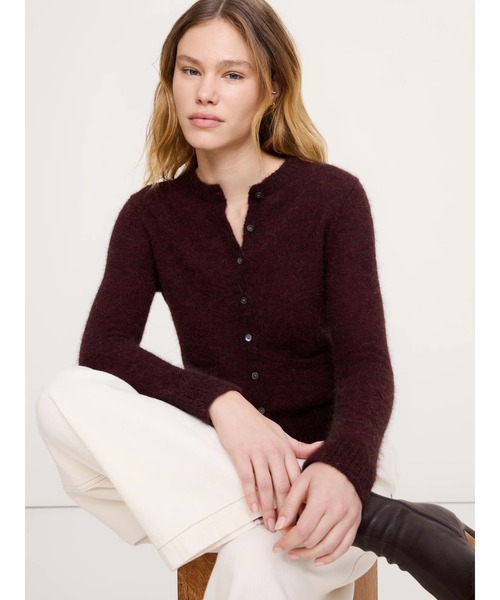 Banana Republic(バナナリパブリック)の「イタリアン アルパカブレンド カーディガン(カーディガン/ボレロ・レディース・グリーン/ライトブルー/ブラウン・L/M/S/XS)」の2枚目の写真