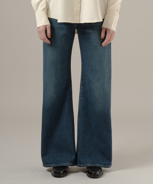 Levi's（リーバイス）の「Levi's/リーバイス BLUETAB(TM) CARVE リラックスジーンズ ミディアムインディゴ MADE IN JAPAN（デニムパンツ・レディース・インディゴブルー・23inch/24inch/25inch/26inch/27inch/28inch）」の5枚目の写真