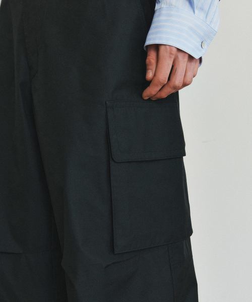HEUTE(ホイテ)の「KAI CARGO PANTS (BLACK)(その他パンツ・メンズ・ブラック・M/L)」の4枚目の写真