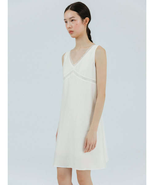 ETMON(エトモン)の「Silky Layered Sleeveless Dress Ivory(Tシャツ/カットソー・レディース・その他・FREE)」の3枚目の写真