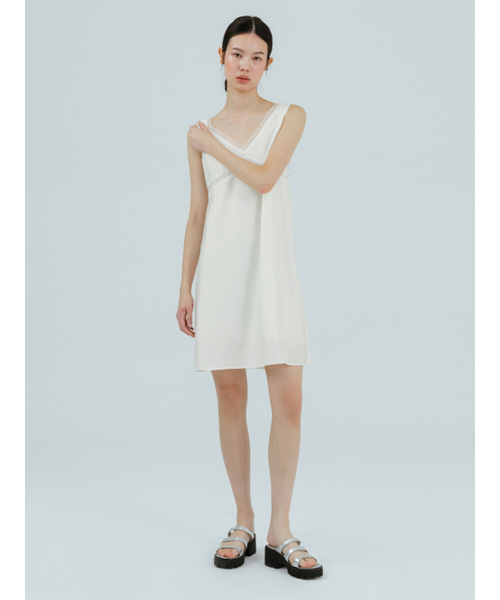 ETMON(エトモン)の「Silky Layered Sleeveless Dress Ivory(Tシャツ/カットソー・レディース・その他・FREE)」の5枚目の写真