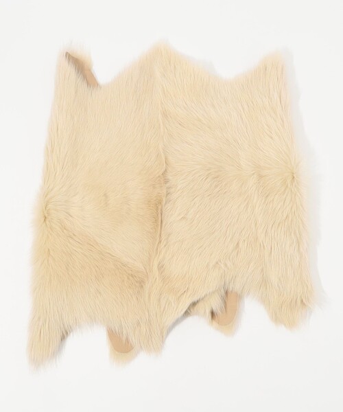 Karl Donoghue（カール ドナヒュー）の「KARL DONOGHUE BUTTON シュラッグ（ストール/ショール・レディース・ベージュ・FREE）」の3枚目の写真