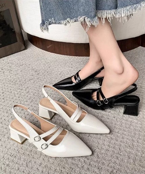 Teem Store(チームストア)の「ダブルベルトミュールパンプスポインテッドトゥ(パンプス・レディース・ホワイト/ブラック・M/L)」の11枚目の写真