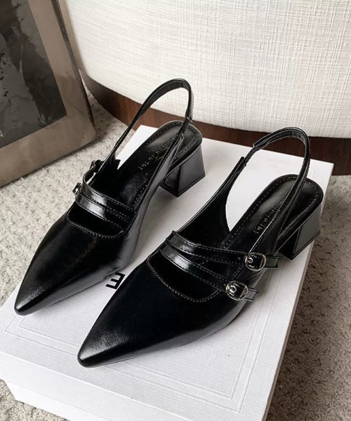 Teem Store(チームストア)の「ダブルベルトミュールパンプスポインテッドトゥ(パンプス・レディース・ホワイト/ブラック・M/L)」の5枚目の写真