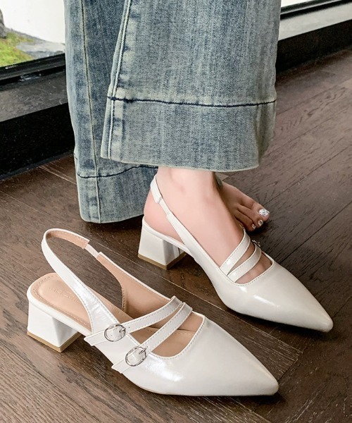 Teem Store(チームストア)の「ダブルベルトミュールパンプスポインテッドトゥ(パンプス・レディース・ホワイト/ブラック・M/L)」の6枚目の写真