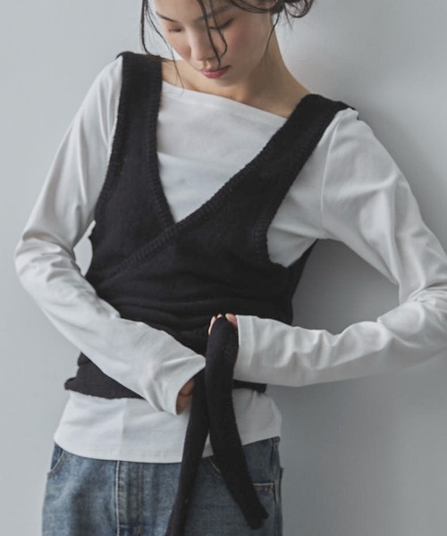 feepur（フェピュール）の「【ハンドウォッシャブル】カシュクールニットビスチェ（その他トップス・レディース・グレー/ブラック・MEDIUM）」の2枚目の写真