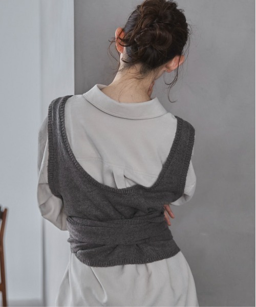 feepur（フェピュール）の「【ハンドウォッシャブル】カシュクールニットビスチェ（その他トップス・レディース・グレー/ブラック・MEDIUM）」の12枚目の写真