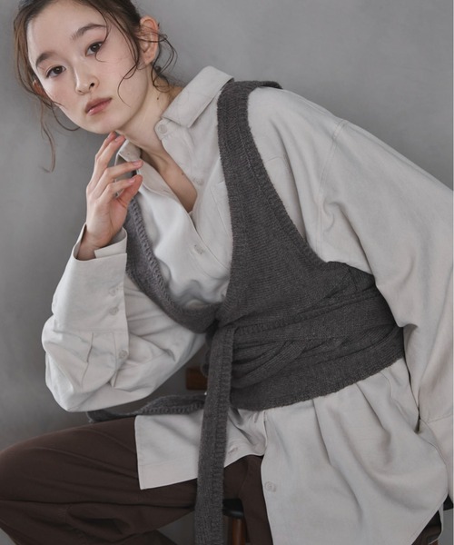 feepur（フェピュール）の「【ハンドウォッシャブル】カシュクールニットビスチェ（その他トップス・レディース・グレー/ブラック・MEDIUM）」の14枚目の写真