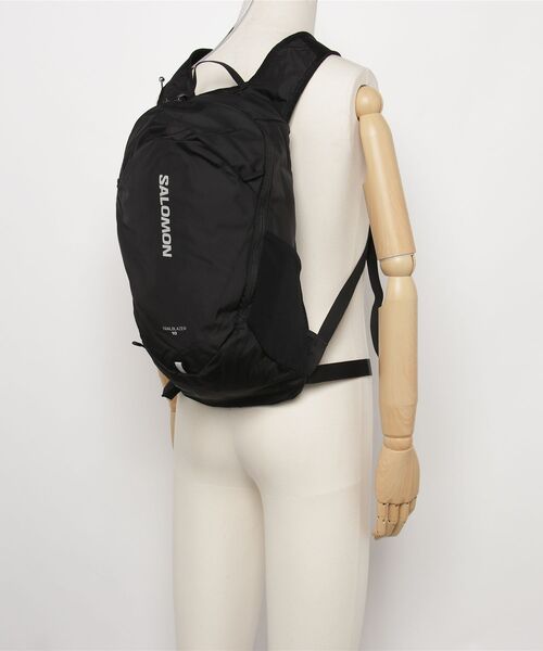 SALOMON（サロモン）の「【SALOMON】TRAILBLAZER 10／サロモン トレイルブレイザー10L バックパック（バックパック/リュック・メンズ・ブラック/ライトグレー/ブラウン・FREE）」の5枚目の写真