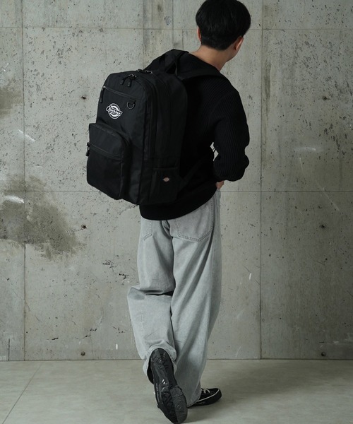 Dickies(ディッキーズ)の「"05"≪Dickies≫11ポケット/30L ブランドロゴマーク バックパック(バックパック/リュック・メンズ・ブラック系2/ブラック系1・ONE SIZE)」の3枚目の写真