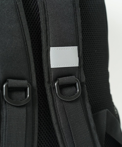 Dickies(ディッキーズ)の「"05"≪Dickies≫11ポケット/30L ブランドロゴマーク バックパック(バックパック/リュック・メンズ・ブラック系2/ブラック系1・ONE SIZE)」の22枚目の写真