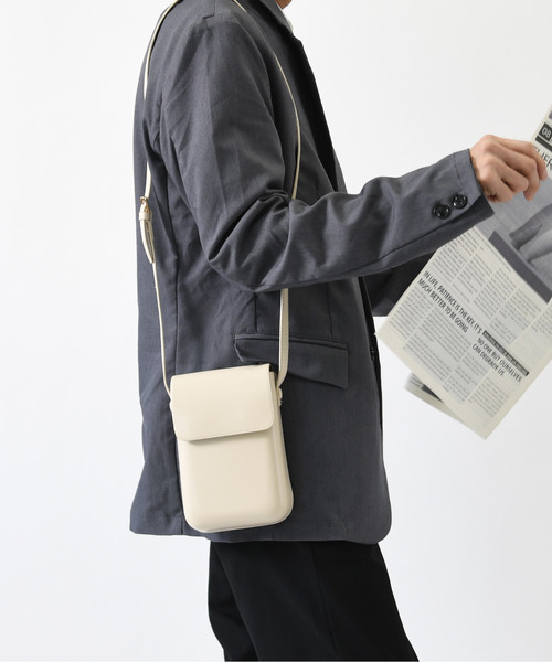 neos（ネオス）の「【neos】フェイクレザー ミニショルダーバッグ メンズ レディース ミニポーチ スマホポーチ コンパクト（ショルダーバッグ・メンズ・ブラック/ホワイト・FREE）」の6枚目の写真