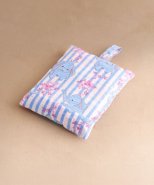 Cath Kidston(キャスキッドソン)の「ミニ フォルダウェイ ショッパー Nana The Elephant(エコバッグ/サブバッグ・レディース・ブルー・FREE)」の2枚目の写真