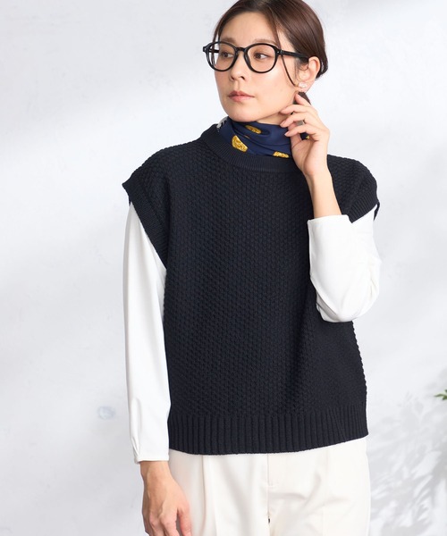 GALLORIA（ギャローリア）の「ポコポコ柄編みニットベスト（ベスト・レディース・ライトイエロー/オフホワイト/ネイビー・L/LL/M/S）」の11枚目の写真