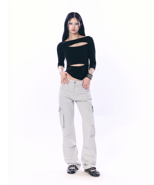 SETUP-EXE(セットアップイーエックスイー)の「BOOTCUT CARGO PANTS / LIGHT GRAY(その他パンツ・レディース・その他・SMALL/MEDIUM)」の2枚目の写真