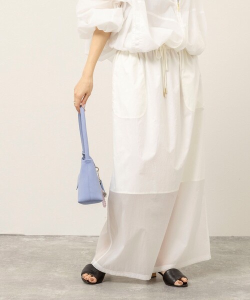 MAQWEL（マクウェル）の「《セットアップ対応》【MAQWEL/マクウェル】ウォッシャブルシアースカート（スカート・レディース・ブラック/ブラウン/オフホワイト・FREE）」の2枚目の写真