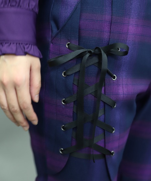 NIBBLE POISON（ニブルポイズン）の「レースアップボンテージパンツ（その他パンツ・レディース・ブラック/パープル・MEDIUM）」の4枚目の写真