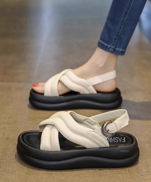 Miniministore(ミニミニストア)の「クロスストラップサンダル厚底シューズ夏靴(サンダル・レディース・アイボリー/ブラック/シルバー・24.5cm/24.0cm/22.5cm/23.0cm/23.5cm)」の9枚目の写真