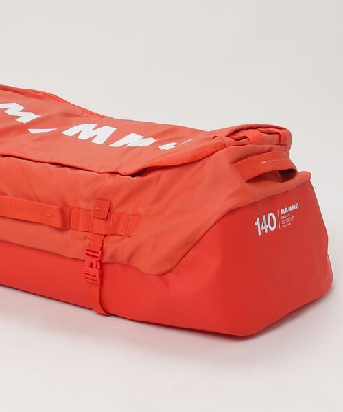 Mammut（マムート）の「【背負えるダッフルバッグ】カーゴ 140L / Cargo 140（ドラムバッグ・メンズ・レッド・140L）」の3枚目の写真