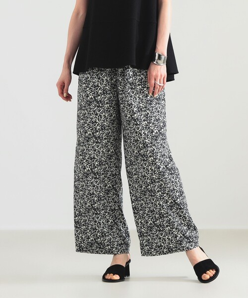 Demi-Luxe BEAMS（デミルクス ビームス）の「プチフラワー プリント イージーパンツ（その他パンツ・レディース・ブラック/イエロー・36/38）」の11枚目の写真