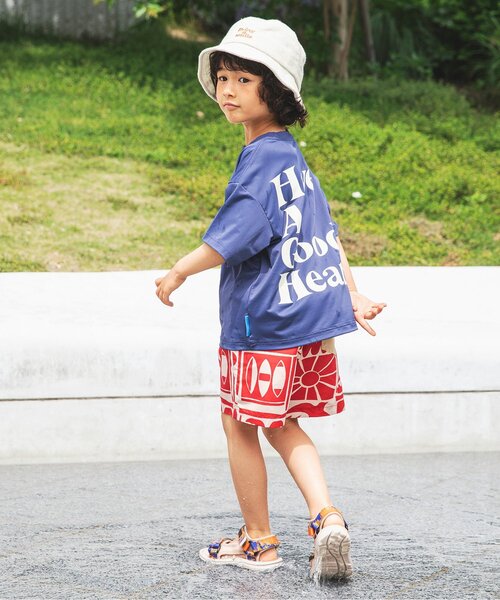 BREEZE(ブリーズ)の「【UVカット水着】無地・総柄わくわくビーチショーツ(水着・キッズ・その他2/オレンジ/その他11/イエロー/レインボー/レッド/ブラック/エメラルド/アイボリー/ブルー/その他12・80/90/100/110/120/130/140/150)」の19枚目の写真