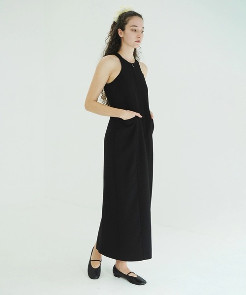 CLANE（クラネ）の「FRONT ZIP AMERICAN SLEEVE ONEPIECE（ワンピース・レディース・ブラック/その他・0/1/2）」の2枚目の写真