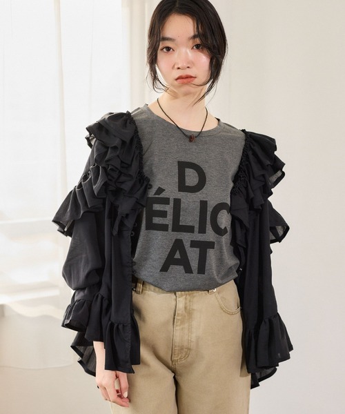 mysty woman（ミスティウーマン）の「ボリュームラッフルブラウス 665898（シャツ/ブラウス・レディース・ミント/オフホワイト/ブラック・FREE）」の2枚目の写真