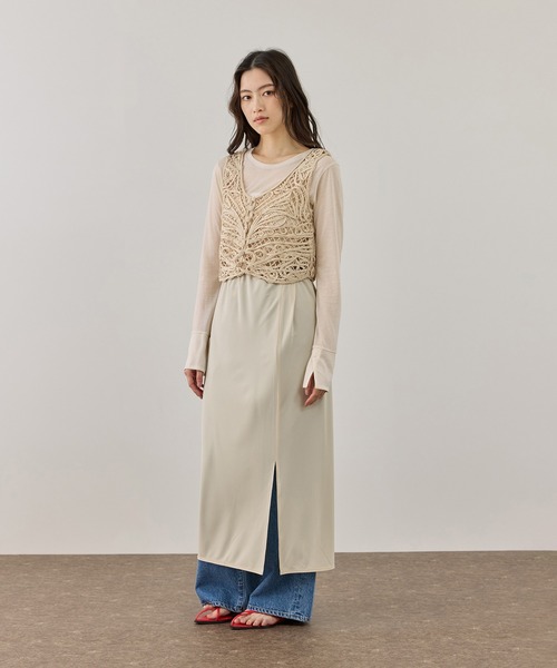 ADAM ET ROPE'（アダムエロペ）の「コードレースタンクジレ（ベスト・レディース・ブラック/キナリ・FREE）」の7枚目の写真