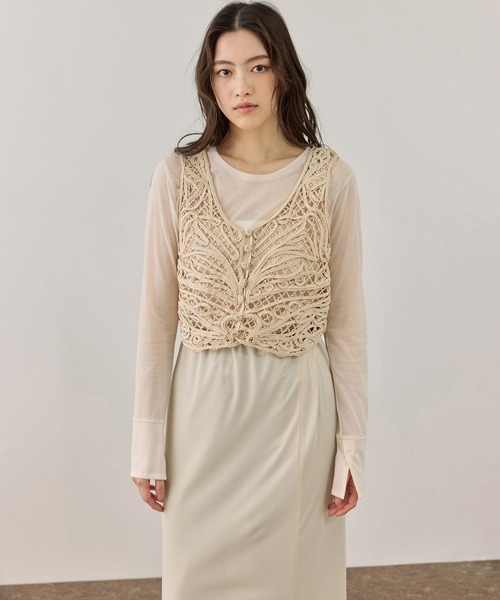 ADAM ET ROPE'（アダムエロペ）の「コードレースタンクジレ（ベスト・レディース・ブラック/キナリ・FREE）」の11枚目の写真