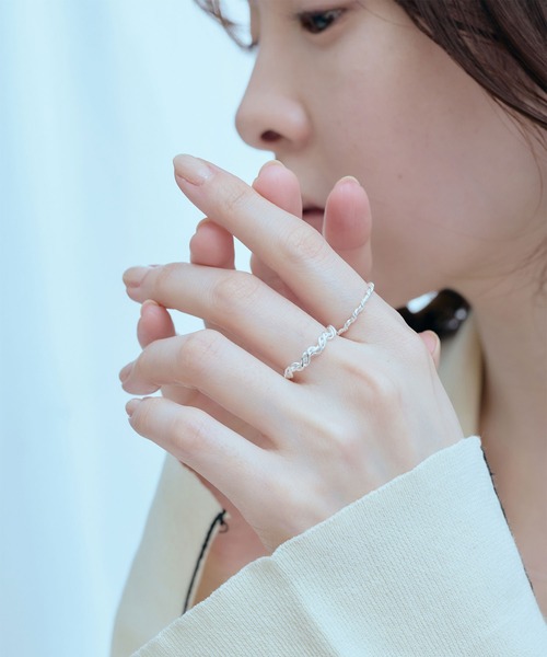 Jolie Toujours(ジョリトゥジュール)の「【金属アレルギー軽減】〈SV925〉14号ツイストリング(リング・レディース・シルバー・FREE)」の6枚目の写真