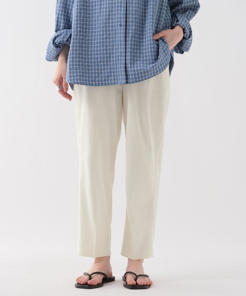 GEORGE'S(ジョージズ)の「スリムテーパードパンツ(その他パンツ・レディース・オフホワイト/ブラウン/ブラック・MEDIUM/SMALL)」の2枚目の写真