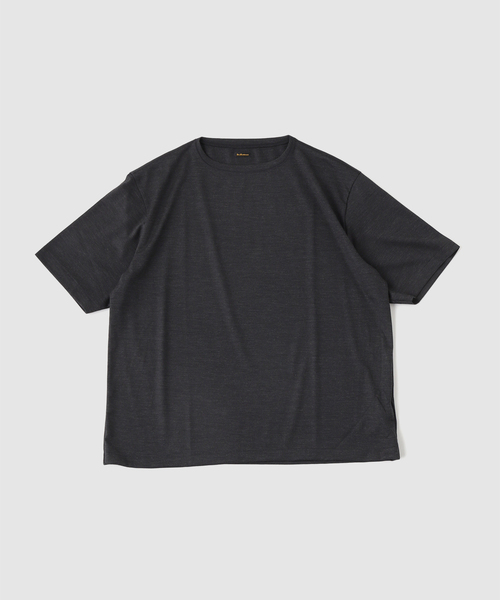 Ets.MATERIAUX（マテリオ）の「ETS.MATERIAUX(マテリオ) wool boat neck Tシャツ（Tシャツ/カットソー・メンズ・ブラック/ホワイト/チャコールグレー・MEDIUM/LARGE）」の3枚目の写真