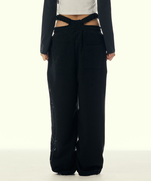 GILAARCHIVE（ギラアーカイブ）の「CUT-OUT DOUBLE WAIST SWEAT PANTS_BLACK（スウェットパンツ・レディース・その他・FREE）」の3枚目の写真