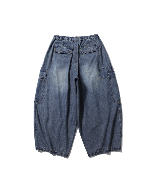 ANGLAN（アングラン）の「Distressed Cargo Denim Balloon Pants - Washed Blue（デニムパンツ・メンズ・その他・ONE SIZE）」の7枚目の写真