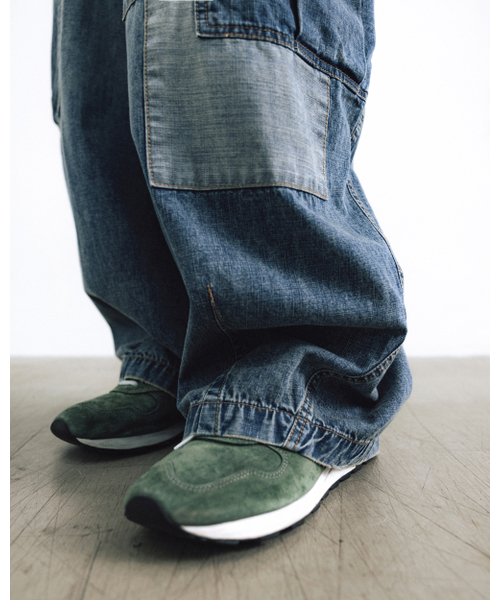 ANGLAN（アングラン）の「Distressed Cargo Denim Balloon Pants - Washed Blue（デニムパンツ・メンズ・その他・ONE SIZE）」の2枚目の写真