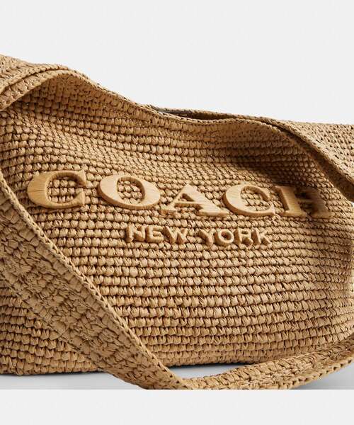COACH（コーチ）の「ブルックリン ショルダー バッグ 28（かごバッグ）（かごバッグ・レディース・ベージュ系その他・ONE）」の5枚目の写真