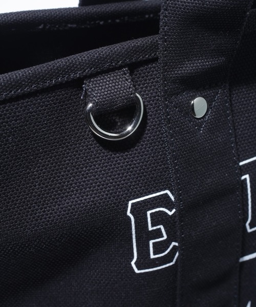 XLARGE（エクストララージ）の「MULTI LOGO TOTE BAG（トートバッグ・メンズ・カモフラージュ/ホワイト/ブラック・ONE SIZE）」の9枚目の写真